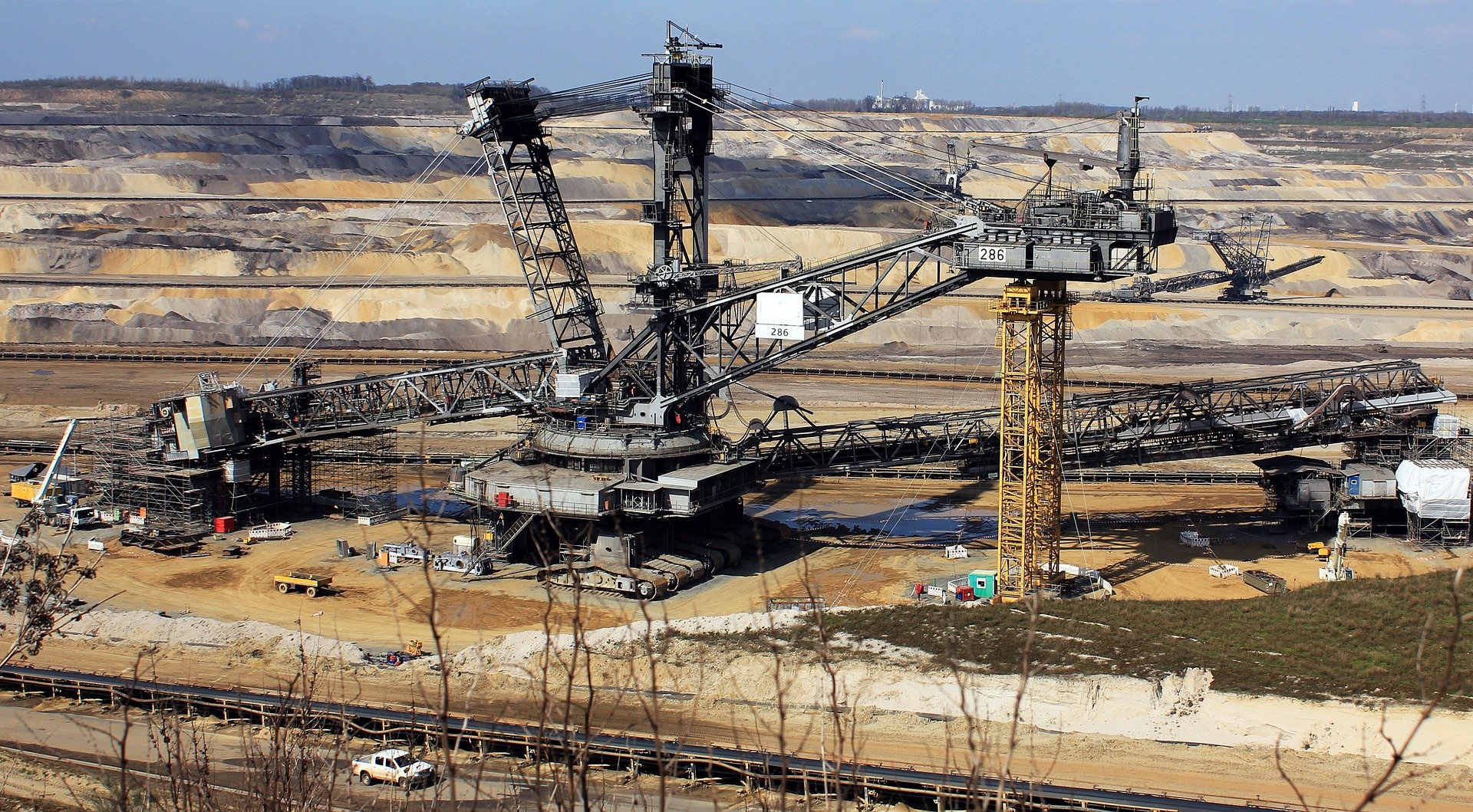 Battery mining facility in operation
